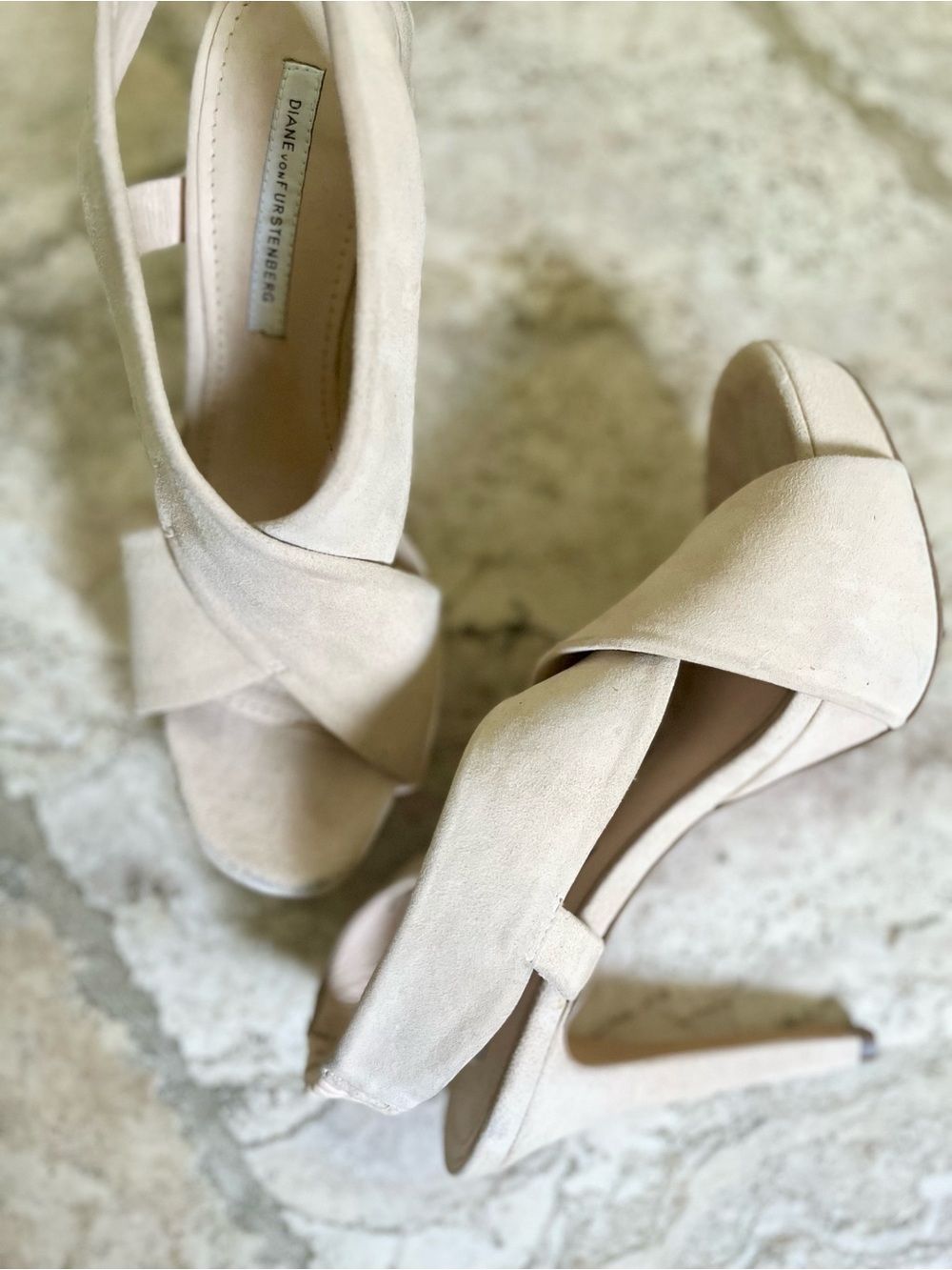 Diane von Furstenberg DVF Nude Beige Suede Open-Toe Platform Heels Size 9